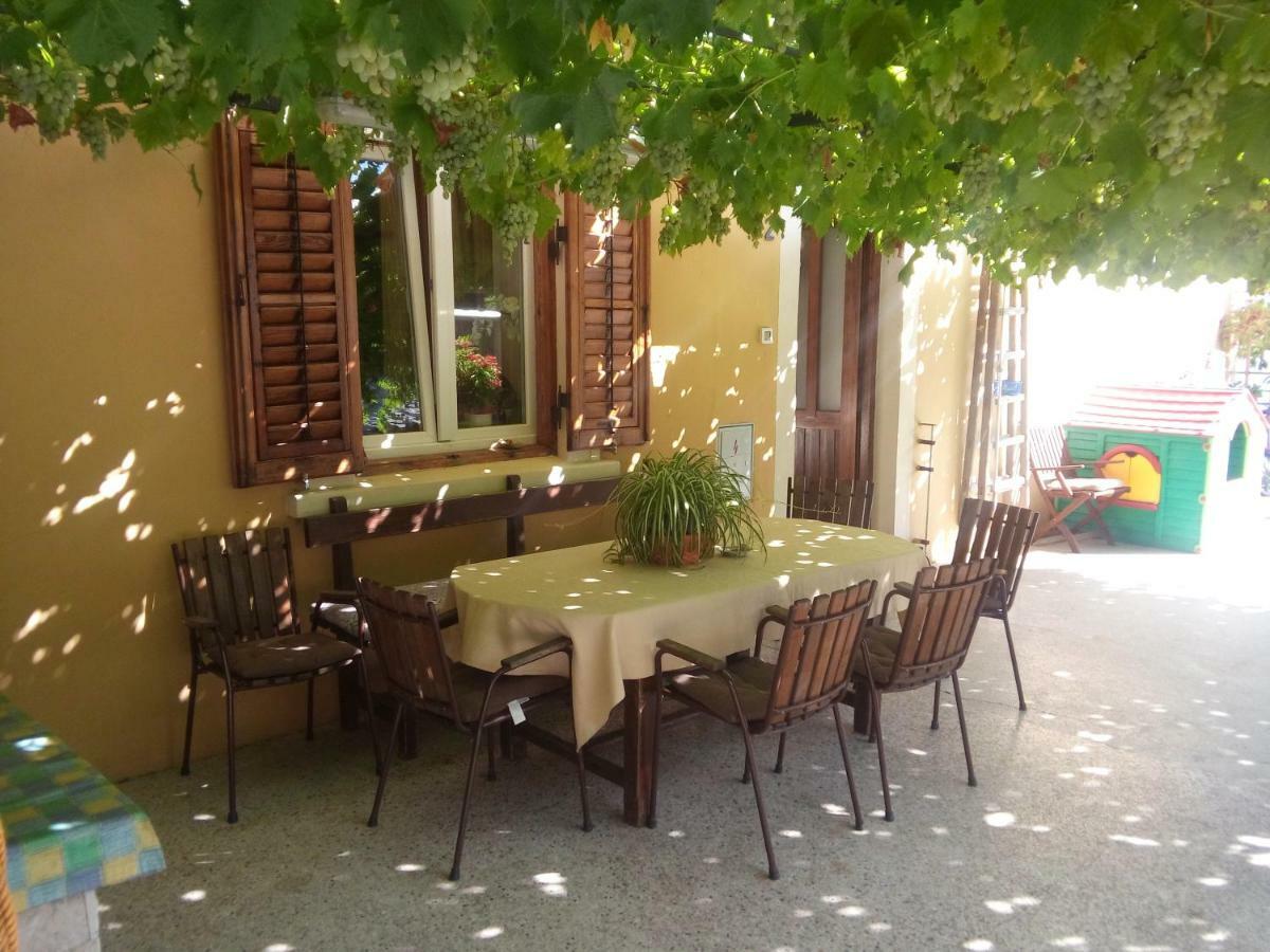 Villa Zajednica Ičići Eksteriør bilde